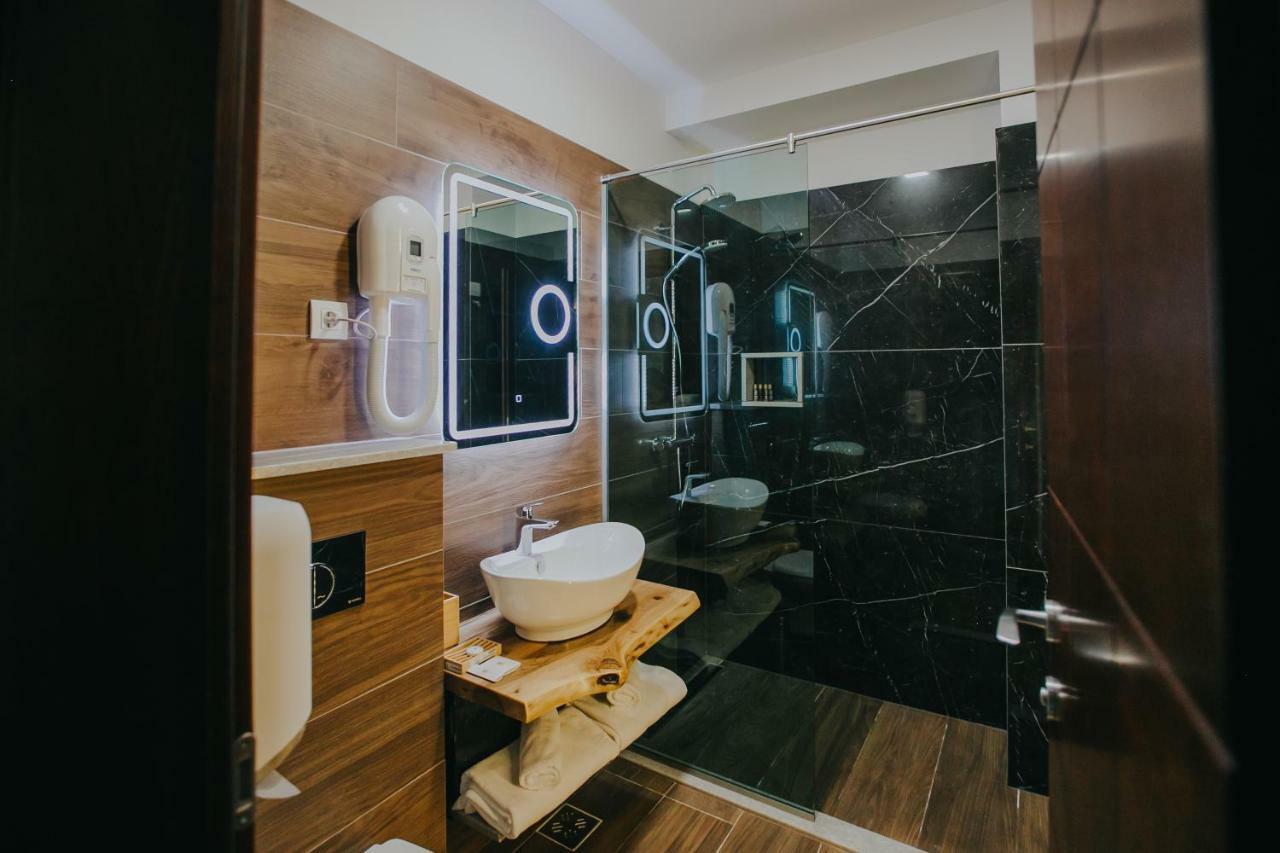 באיה מארה Lostrita - Pastravarie, Hotel & Spa מראה חיצוני תמונה
